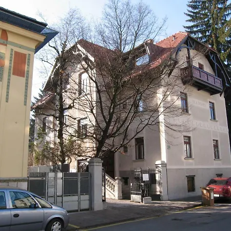 Appartamento Basement In Vila Vesna Lubiana